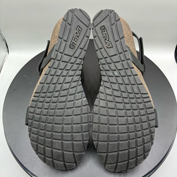 Teva Cabrillo Wedge Sandals Women’s 9.5 Black Leather Strappy Outdoor - Picture 6 of 8